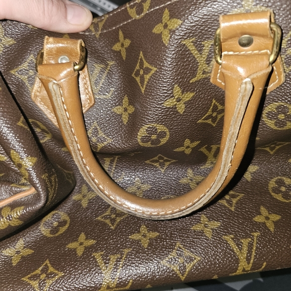Louis Vuitton French Company Bag - Picture 14 of 16